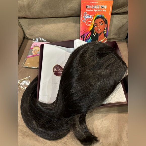 Premium synthetic HD lace wig NWT